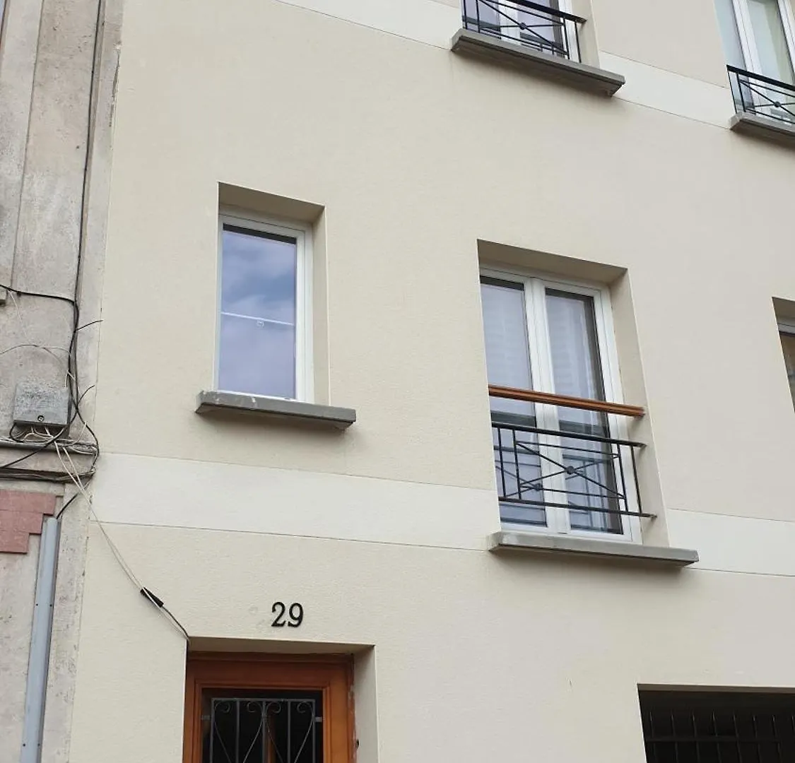 Ferienwohnung Dari'S Host Arcueil Apartment